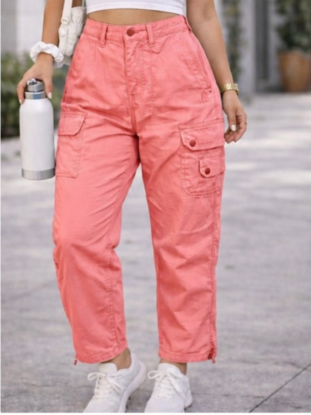American Eagle Baggy Cargo Tied Jogger Utility Stretch Pants in Coral Pink